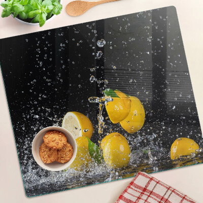 Tabla para cortar Limones en agua
