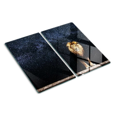 Tabla para cortar El león y el cielo lleno de estrellas.