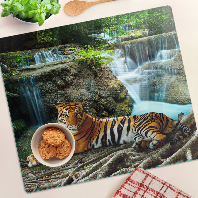 Tabla para cortar Tigre en su hábitat natural