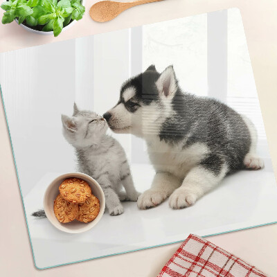 Tabla para cortar Gatito y cachorro en amistad