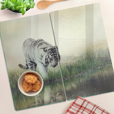 Tabla para cortar Tigre en la hierba