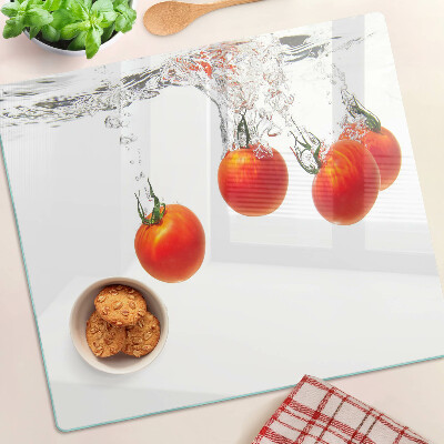 Tabla para cortar Tomates en agua