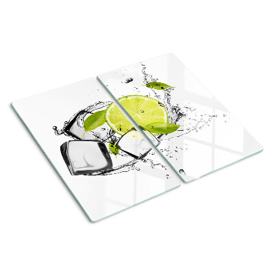 Tabla para cortar Limón con hielo y hojas.