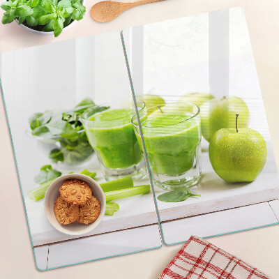 Tabla para cortar Batido verde e ingredientes frescos