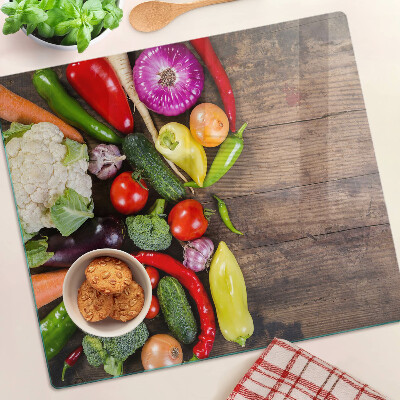 Tabla para cortar Verduras sobre un fondo de madera
