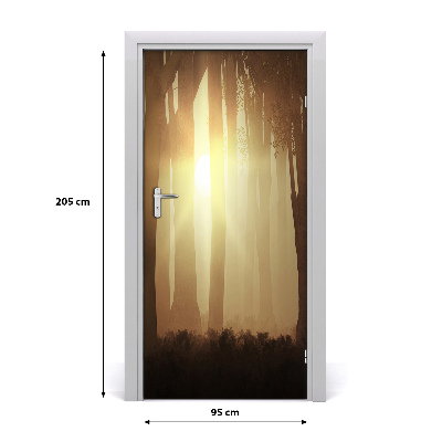 Vinilo para puerta Con la niebla en el bosque