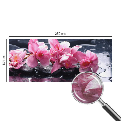 Papel mural texturado decorativo con un motivo floral elegante
