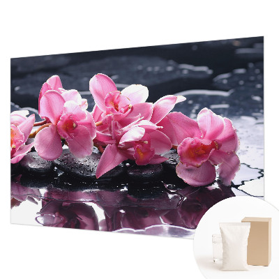 Papel mural texturado decorativo con un motivo floral elegante