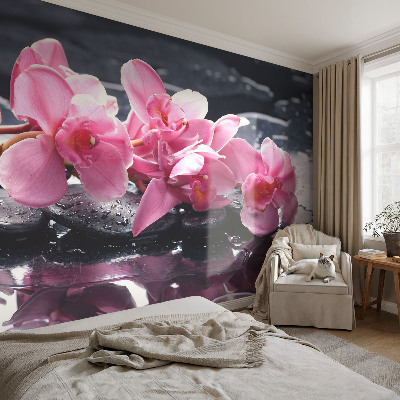 Papel mural texturado decorativo con un motivo floral elegante