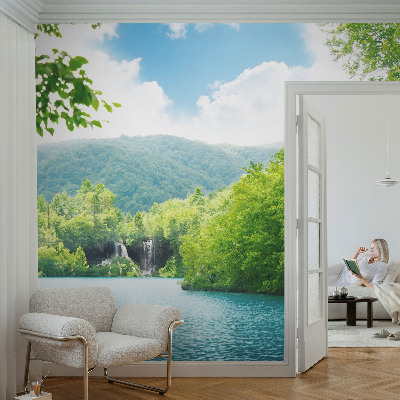 Papel mural con patrón decorativo con motivo de cascada natural
