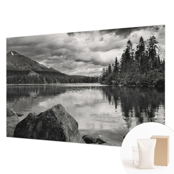 Mural decorativo con un panorama de montaña