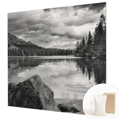 Mural decorativo con un panorama de montaña