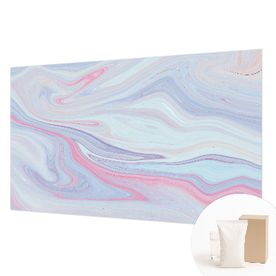 Mural decorativo con un motivo de remolino en tonos pastel