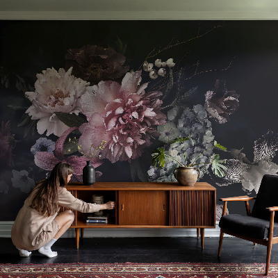 Papel mural con patrón decorativo con un motivo de arreglo floral