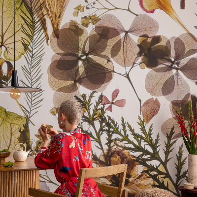 Papel mural con patrón decorativo con composición de fibras naturales