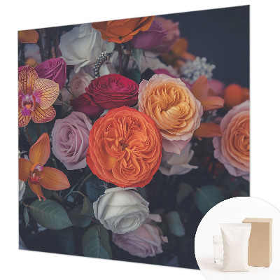 Papel mural con patrón decorativo con un motivo de ramo colorido