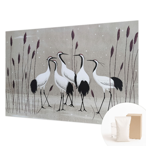 Mural decorativo con el diseño de una bandada de grullas