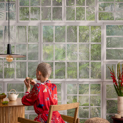 Papel mural texturado decorativo con motivo de bosque en tonos verdes