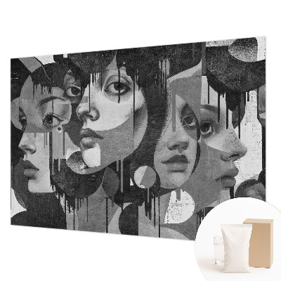 Mural decorativo con un diseño de rostros de mujeres