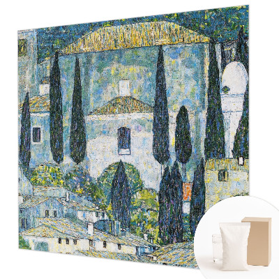 Mural decorativo con diseño de casas entre cipreses