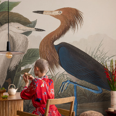 Mural decorativo con diseño de pájaros entre plantas