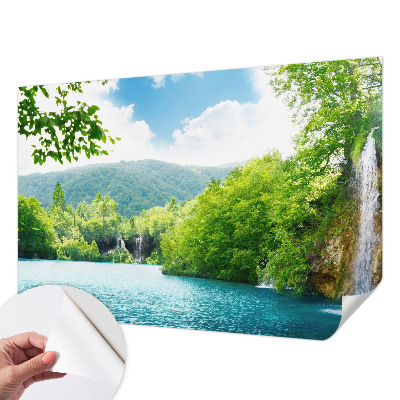Papel mural texturado decorativo con diseño de cascada natural