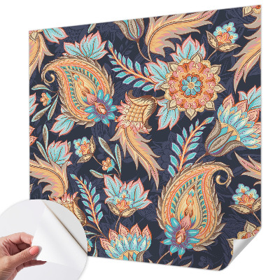Papel mural con patrón decorativo con estampado floral