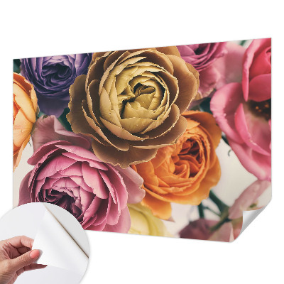 Papel mural con patrón decorativo con motivo de rosas coloridas