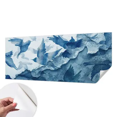 Papel mural texturado decorativo con un motivo de aves dinámicas