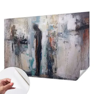 Papel mural con patrón decorativo con una figura misteriosa