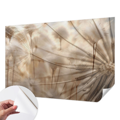 Papel mural texturado decorativo con un motivo sutil de dientes de león