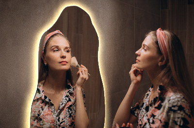 Espejo de forma irregular moderno con iluminación LED