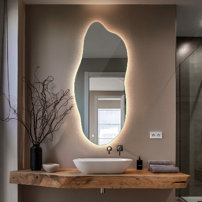 Espejo con forma original led innovador