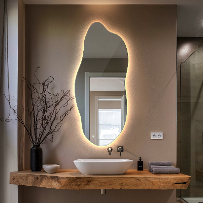 Espejo con forma original led innovador