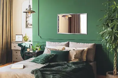 Espejo de pared con marco plateado moderno y elegante