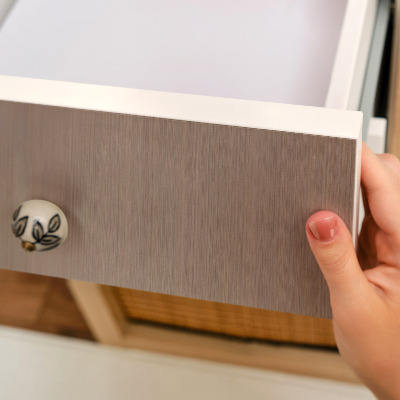 Papel para forrar mueble Líneas marrones