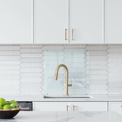 Panel de cocina transparente