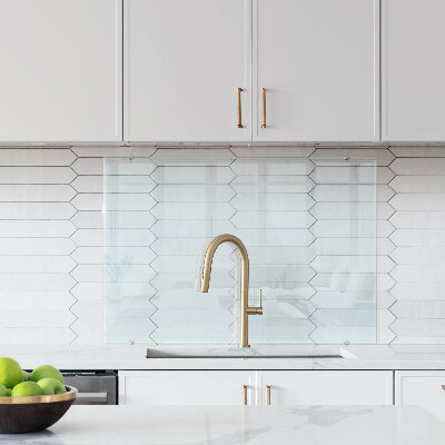Panel de cocina transparente