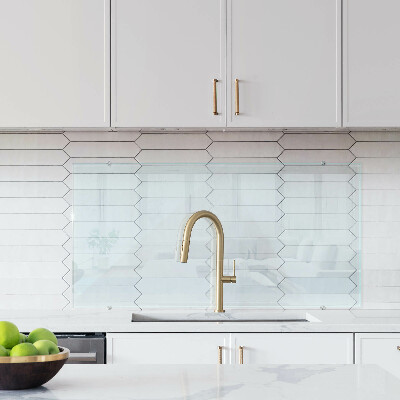 Panel de cocina transparente