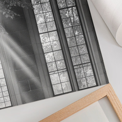 Póster de ventanas góticas antiguas con luz, hojas y atmósfera de misterio en colores saturados