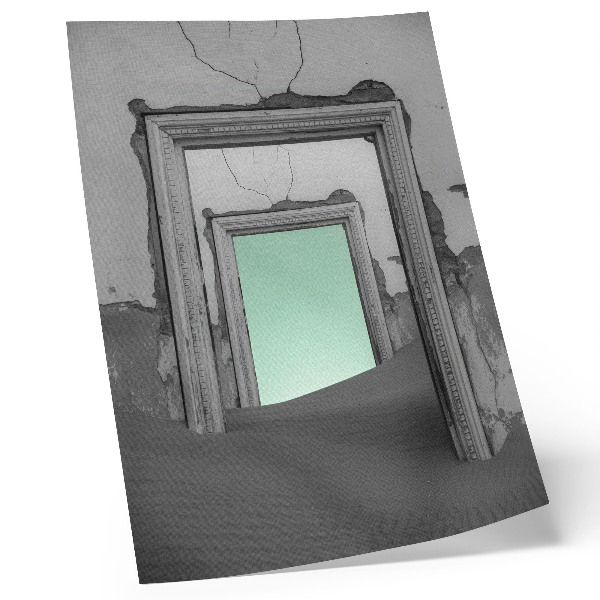 Póster Surrealismo de edificios abandonados en el desierto verde