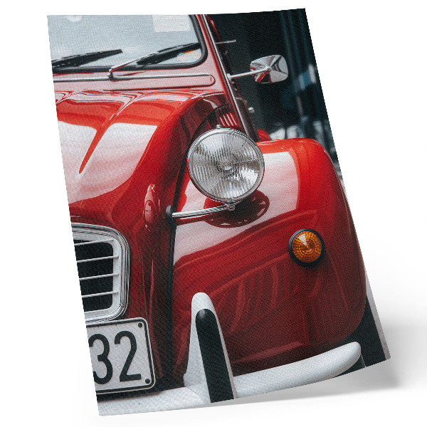 Póster con colores saturados Coche clásico, detalles expresivos, ambiente retro.