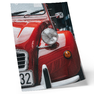 Póster con colores saturados Coche clásico, detalles expresivos, ambiente retro.