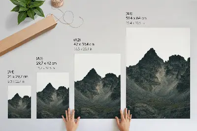 Póster majestuosas cumbres montañosas con naturaleza en estado puro