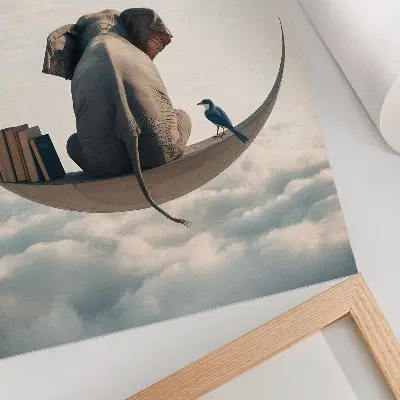Póster de elefante en una luna creciente con libros en las nubes con colores saturados