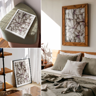 Lienzo decorativo moderno Pétalos blancos en un estampado floral púrpura con efecto natural