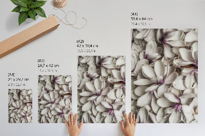 Lienzo decorativo moderno Pétalos blancos en un estampado floral púrpura con efecto natural