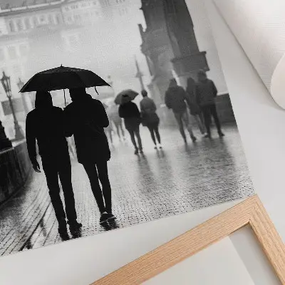 Lámina artística de alta calidad un paseo bajo la lluvia con una pareja de arquitectos históricos