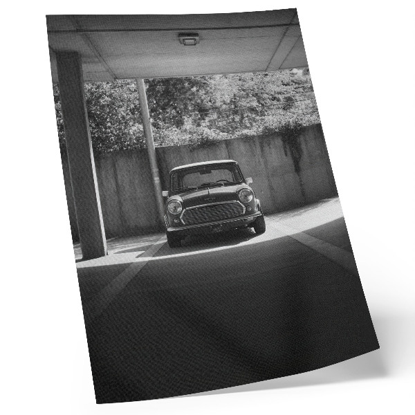 Lienzo decorativo moderno Coche clásico en blanco y negro en el garaje.