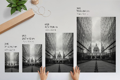 Póster con colores saturados Simetría entre la arquitectura moderna y la clásica